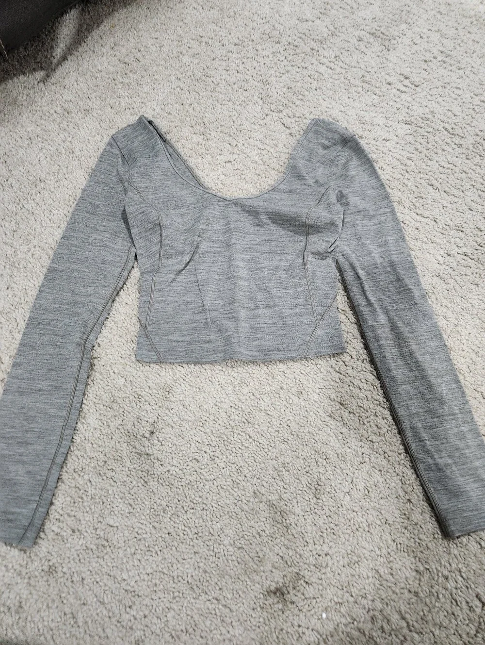 lululemon athletica Gray Long-Sleeve Scoop Back Crop Top